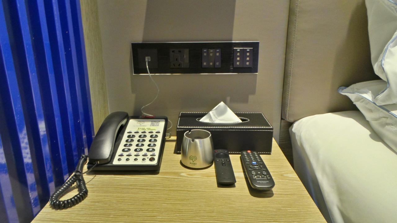 Lifu Hotel Wankel Jiang Tai Road Metro Station Branch Guangzhou Dış mekan fotoğraf